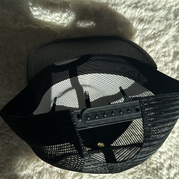 Volcom hate - Picture 2 of 2